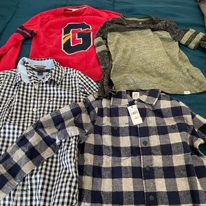 Lot 1 sweater, 1 shirt, 2 button shirts